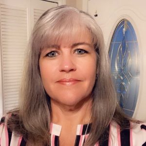 Meet your Posher, Valerie